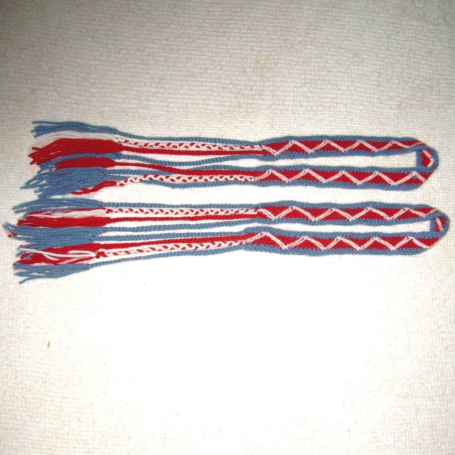 Finger weaving